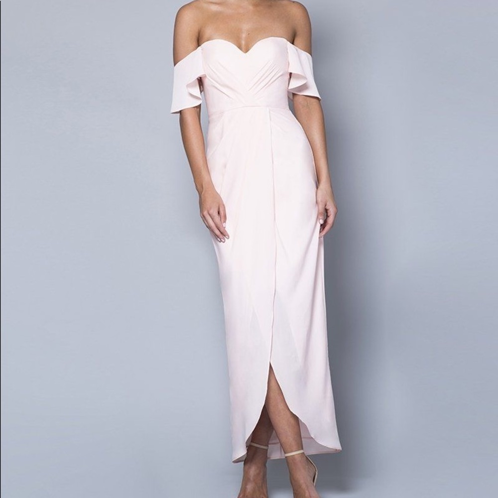 NWT BARIANO GOWN